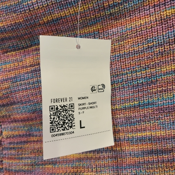 Forever 21 Short Skirt - Picture 3 of 3